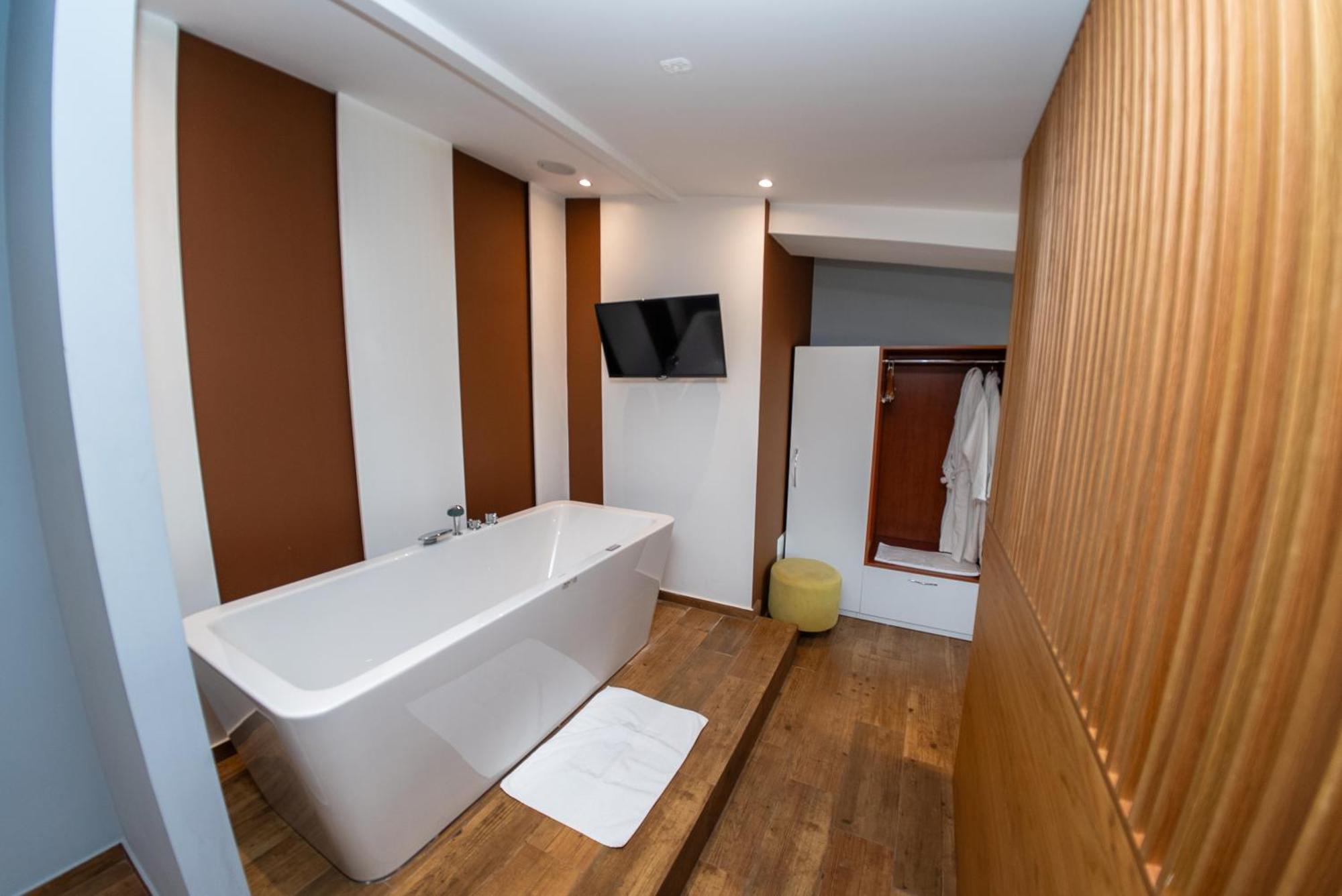 Olivar Tirana Hotel