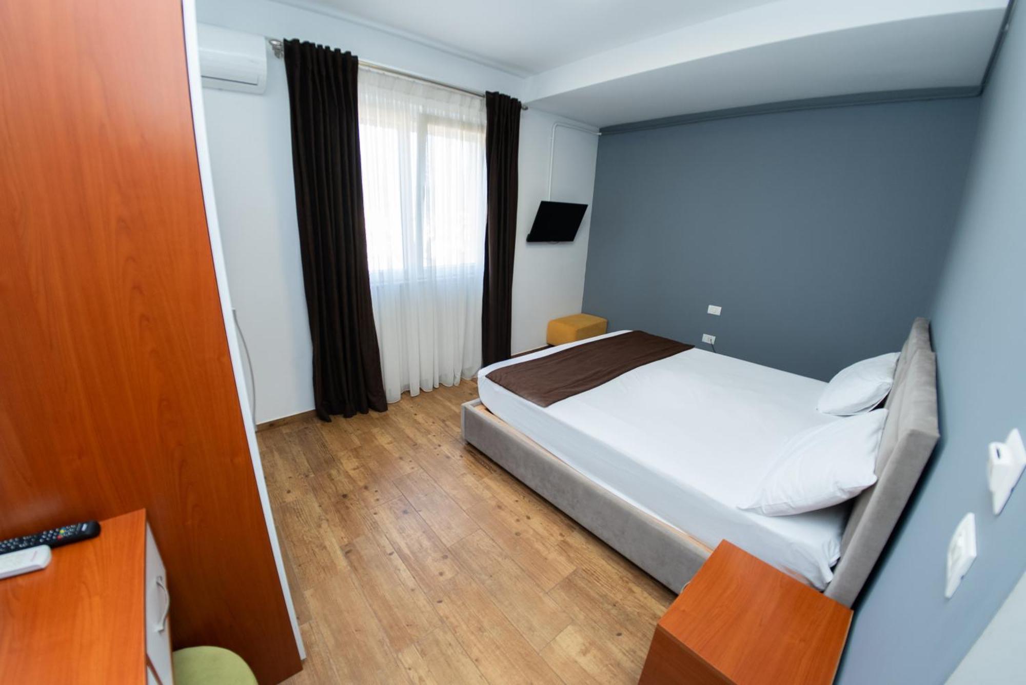 Olivar Tirana Hotel Selitë e Vogël