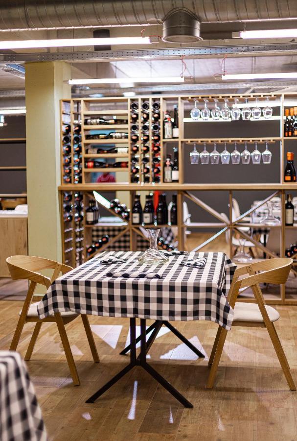 Olivar Tirana 4*